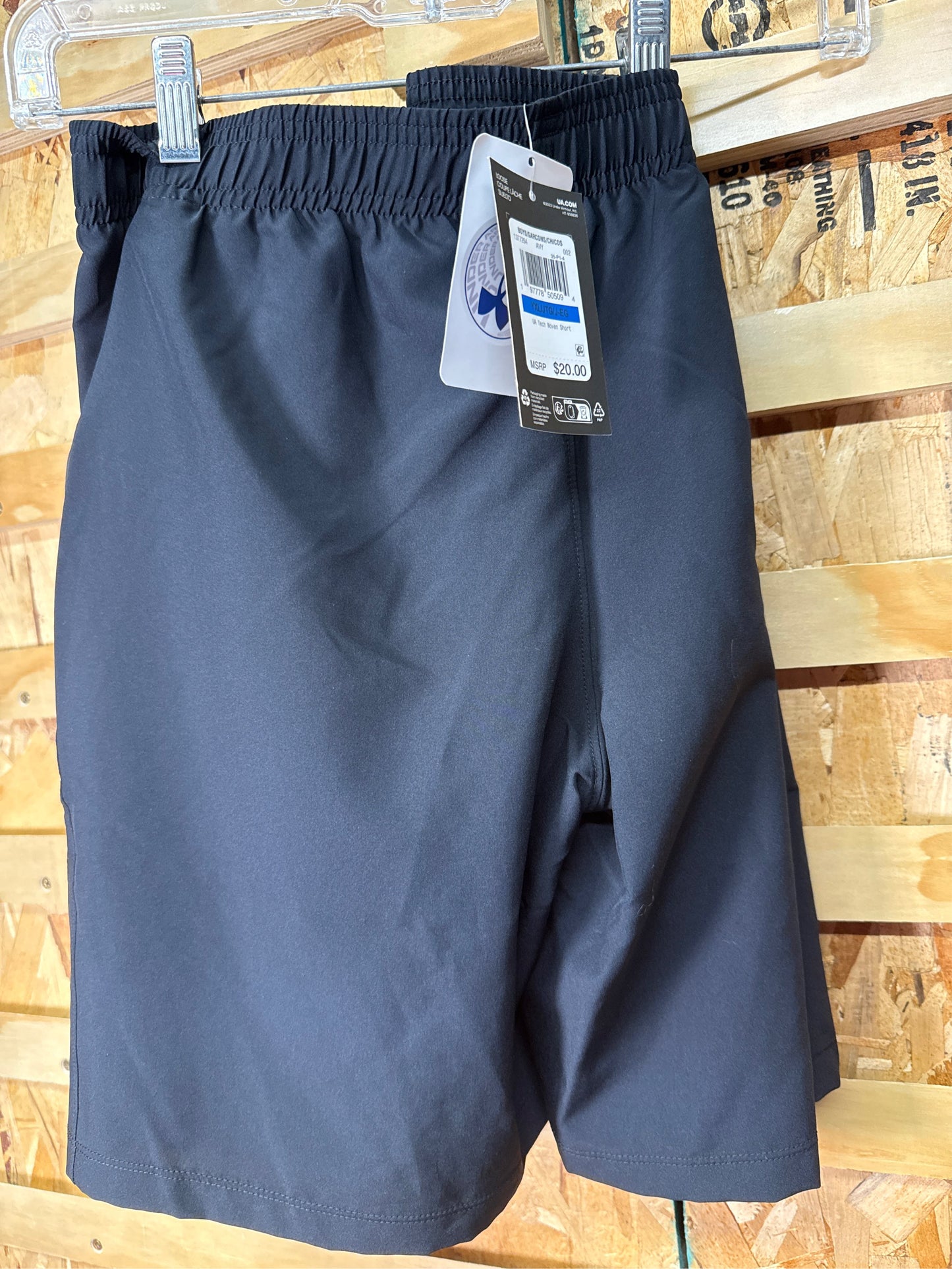 Under Armour Boys' Tech Woven Shorts - Black, Size XL