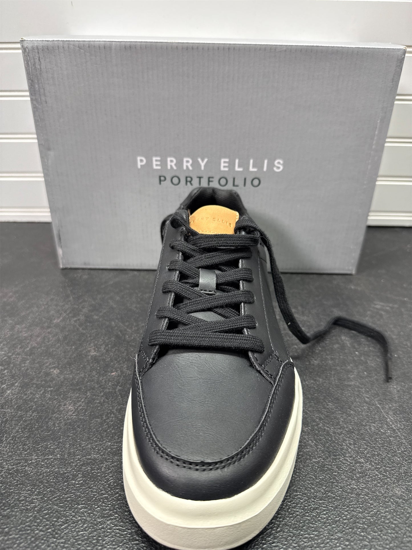 Perry Ellis PRTF Ace Men's Sneakers - Black/White, Size 8.5