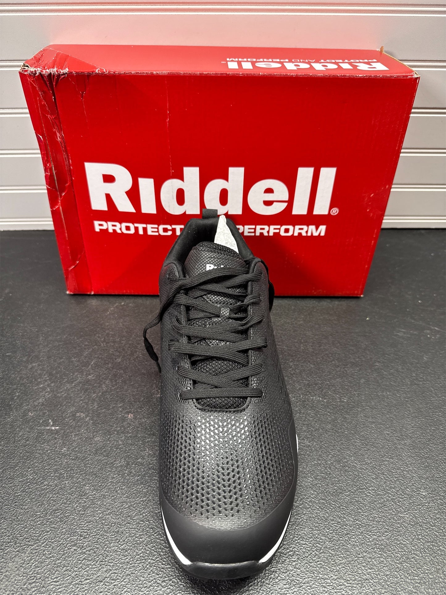 Riddell Brawl RM Men's Football Cleats - Black - Size 9.5
