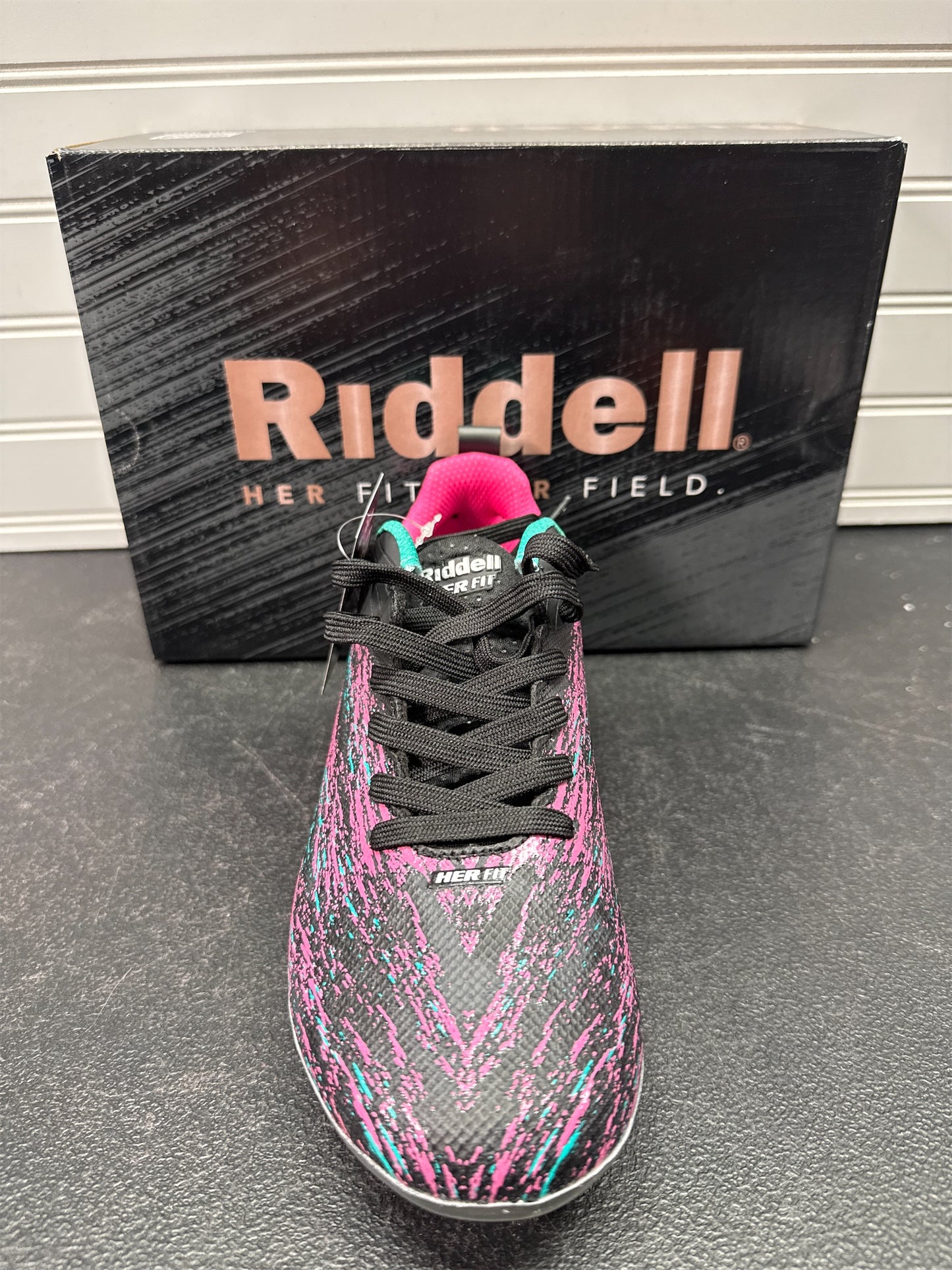 Riddell Meridian TPU Women's Flag Football Cleats - Black/Pink, Size 5.5