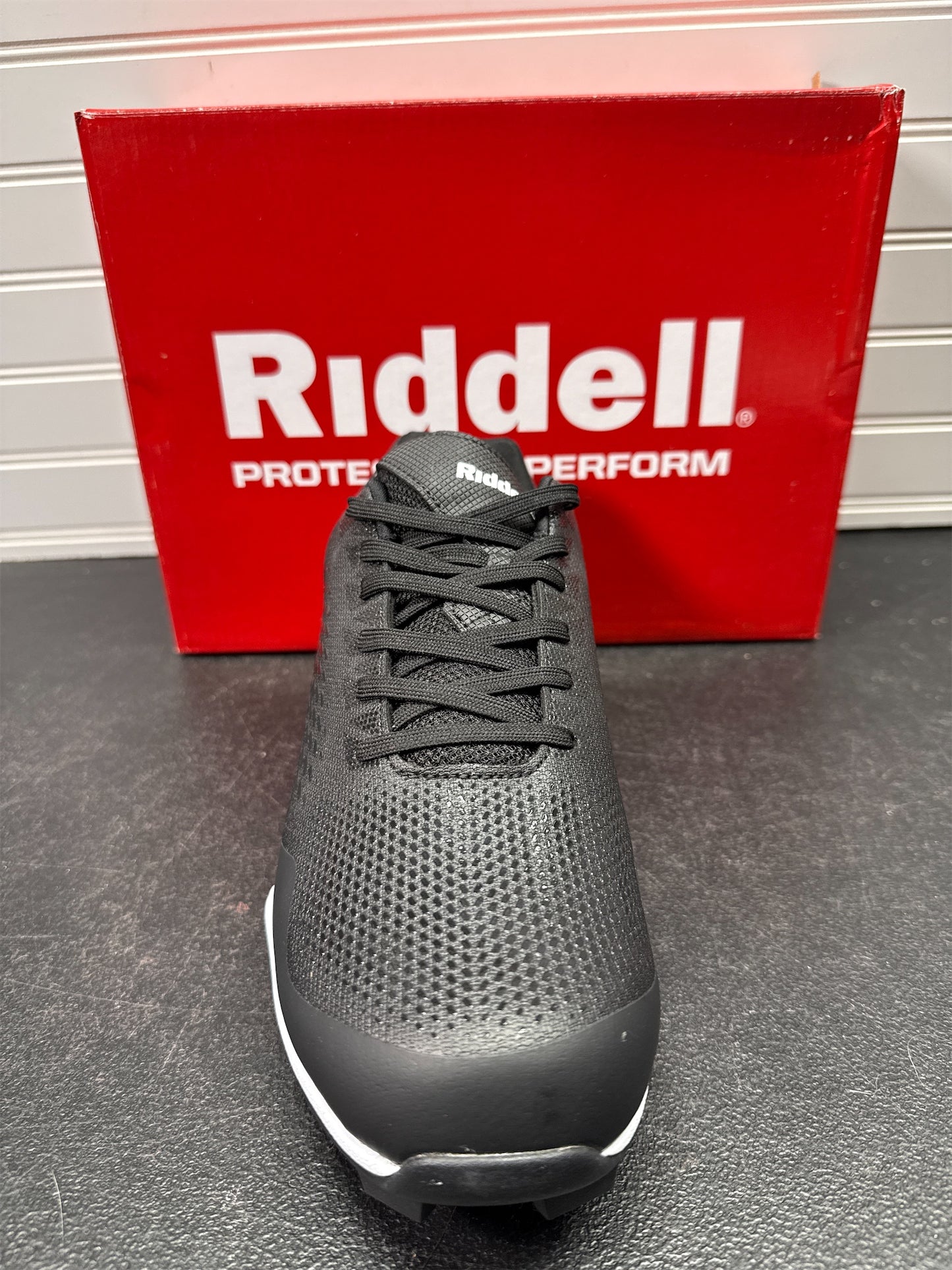 Riddell Brawl RM Men's Football Cleats - Black/White, Size 8.5