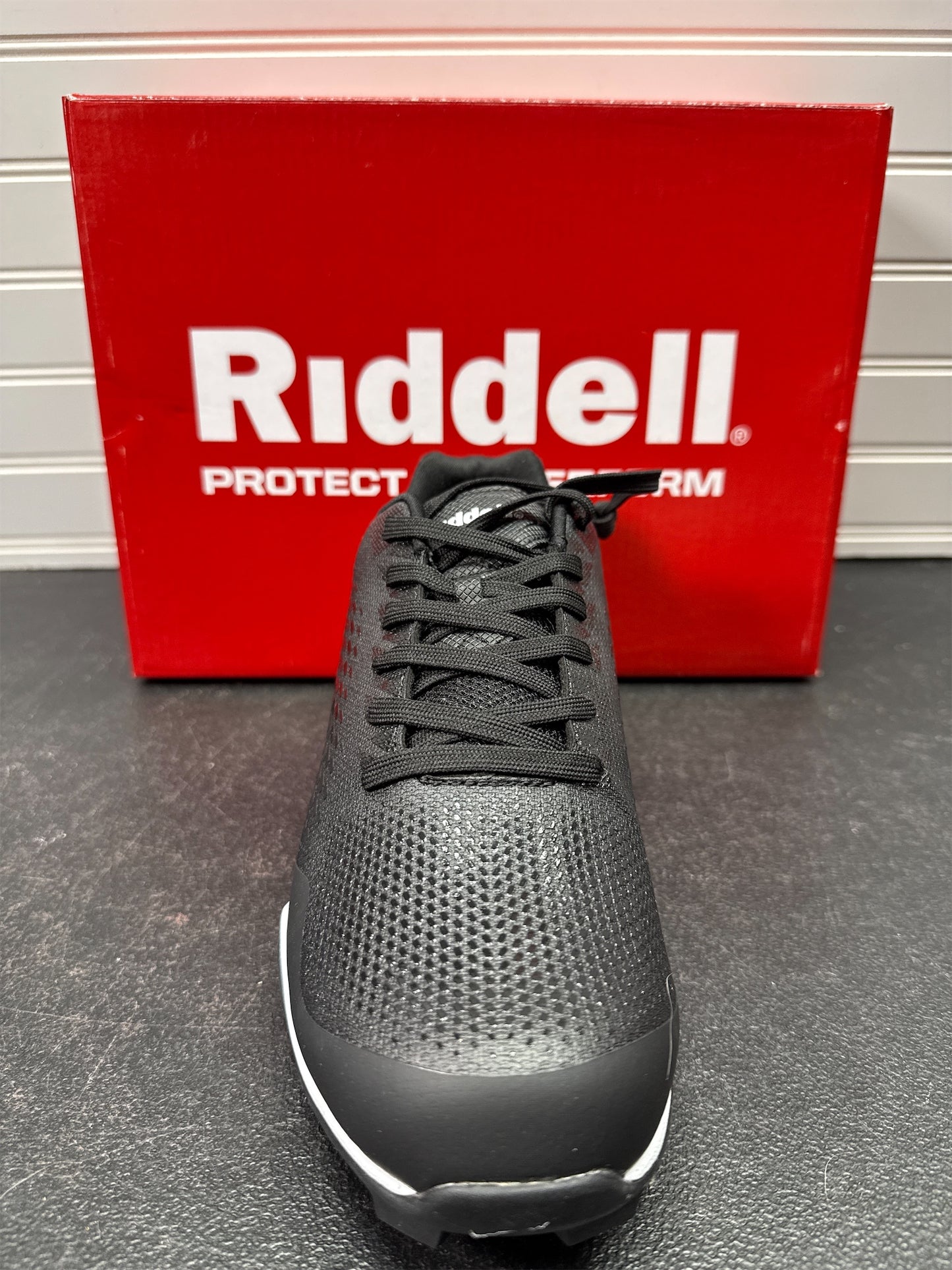 Riddell Brawl RM Men's Football Cleats - Black/White, Size 6.5