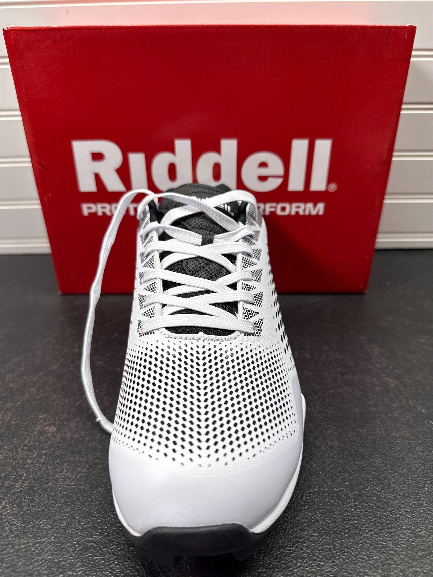 Riddell Brawl RM Men's Football Cleats - White/Black, Size 9