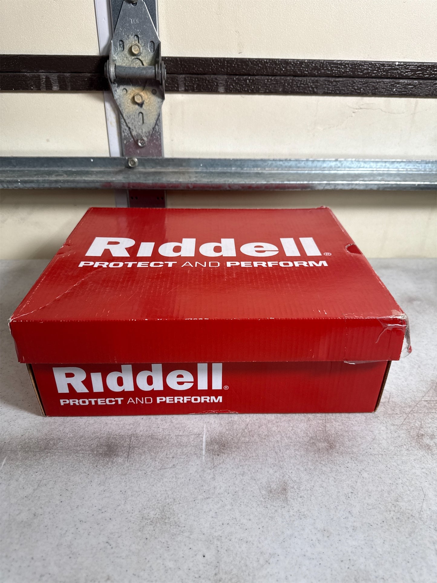 Riddell Generator Mid Men's Football Cleats - Black, Size 7.5
