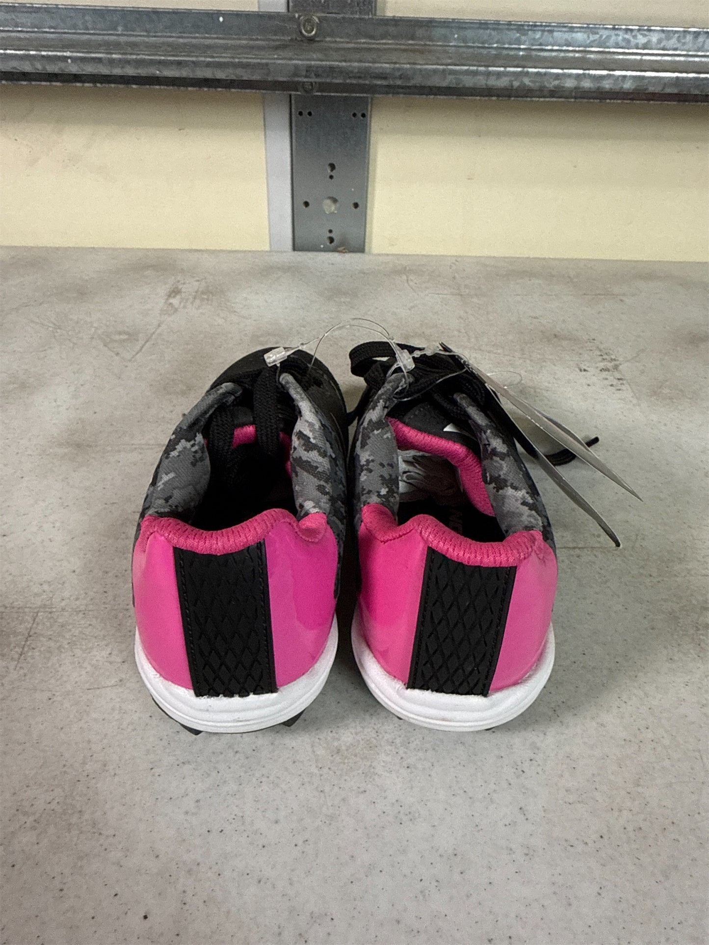 Easton Mako 2.0 Youth Baseball Cleats - Black/Pink, Size 11