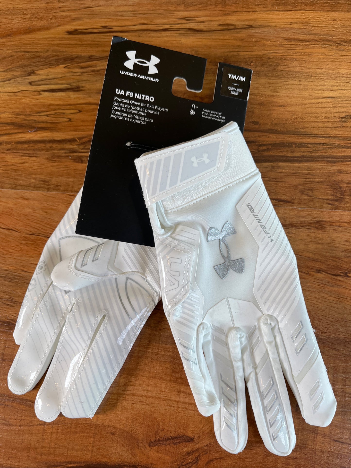 Under Armour F9 Youth Football Receiver Gloves - White/Silver, Medium