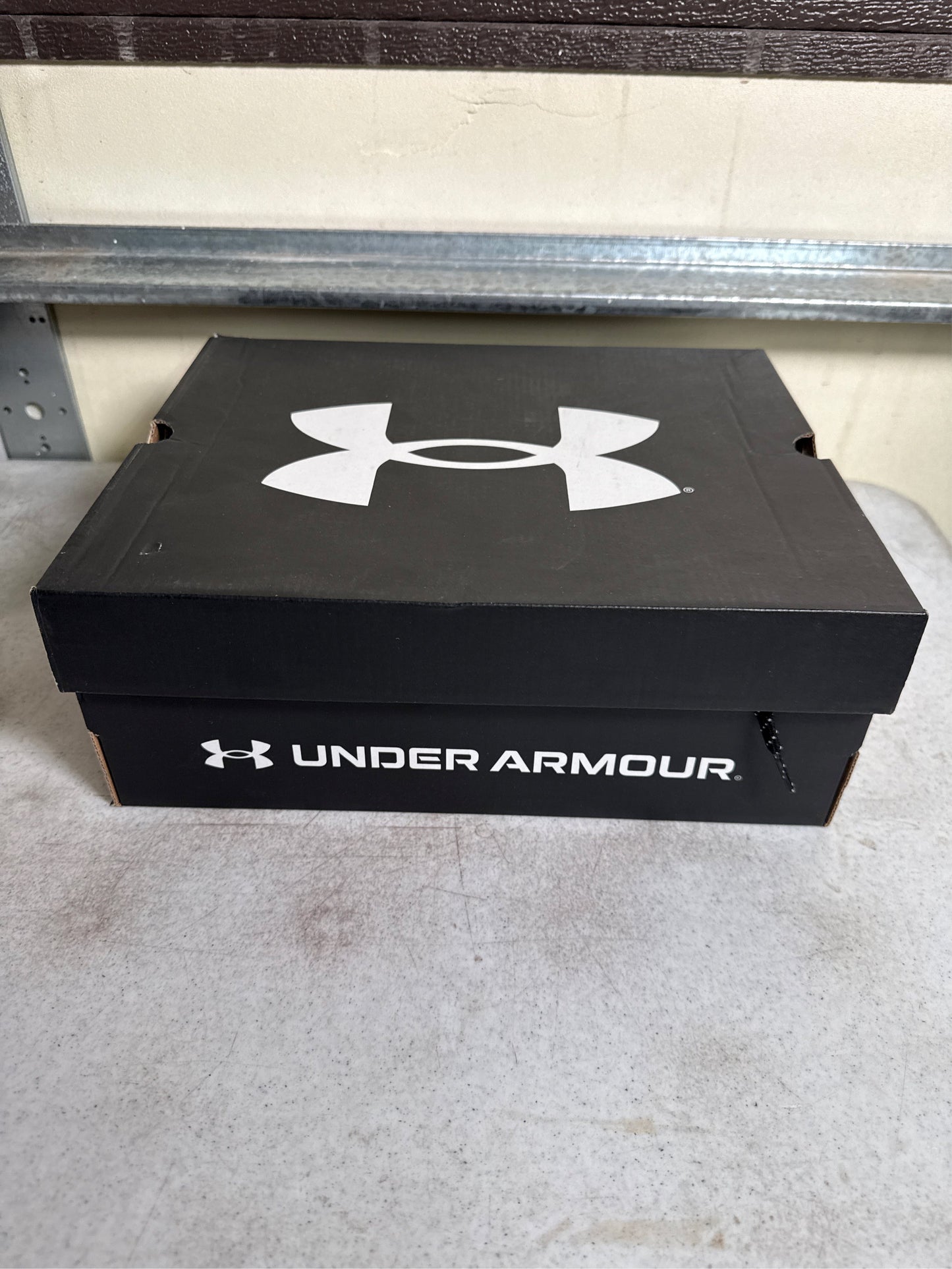 Under Armour Men's Harper 8 Mid RM Baseball Cleats - Black/Silver, Size 8