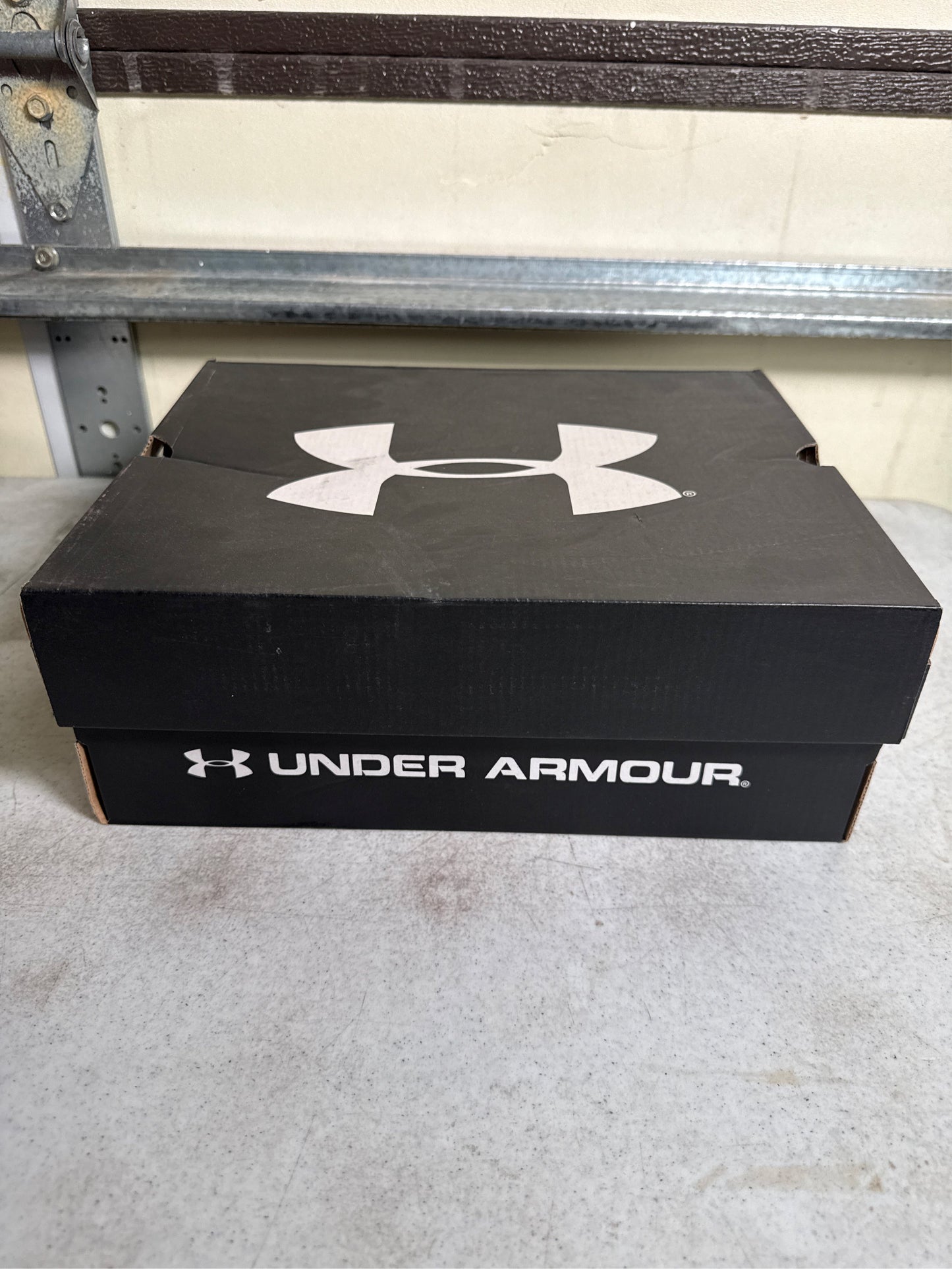 Under Armour Men's Harper 7 RM Baseball Cleats - Black/White, Size 6.5
