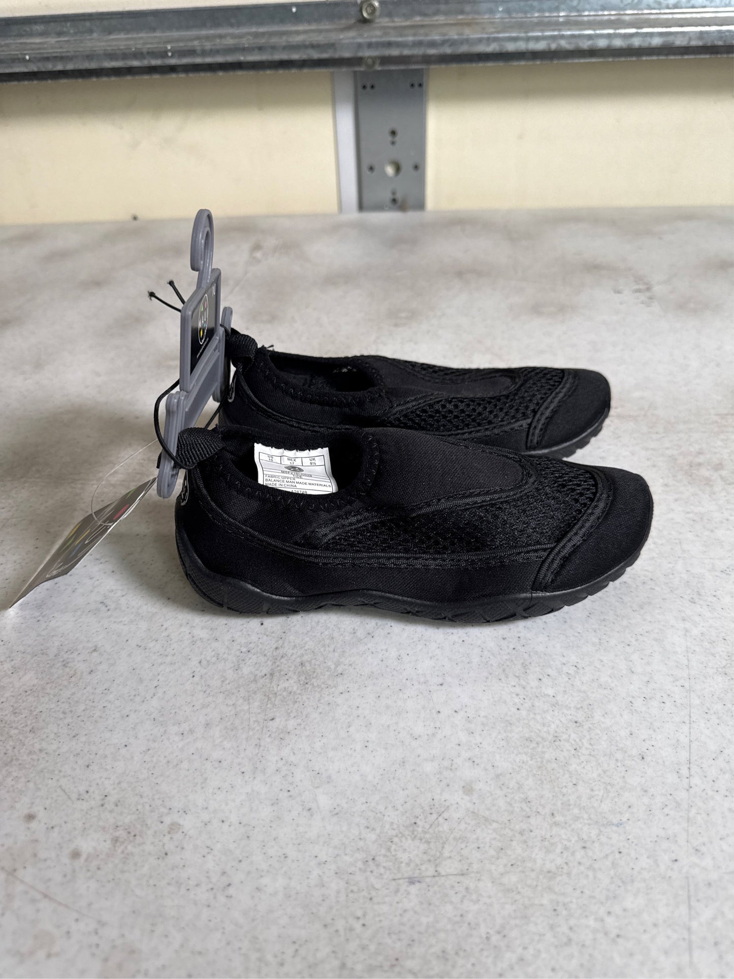 Maui & Sons Tide Kids' Water Shoes - Black, Size 10