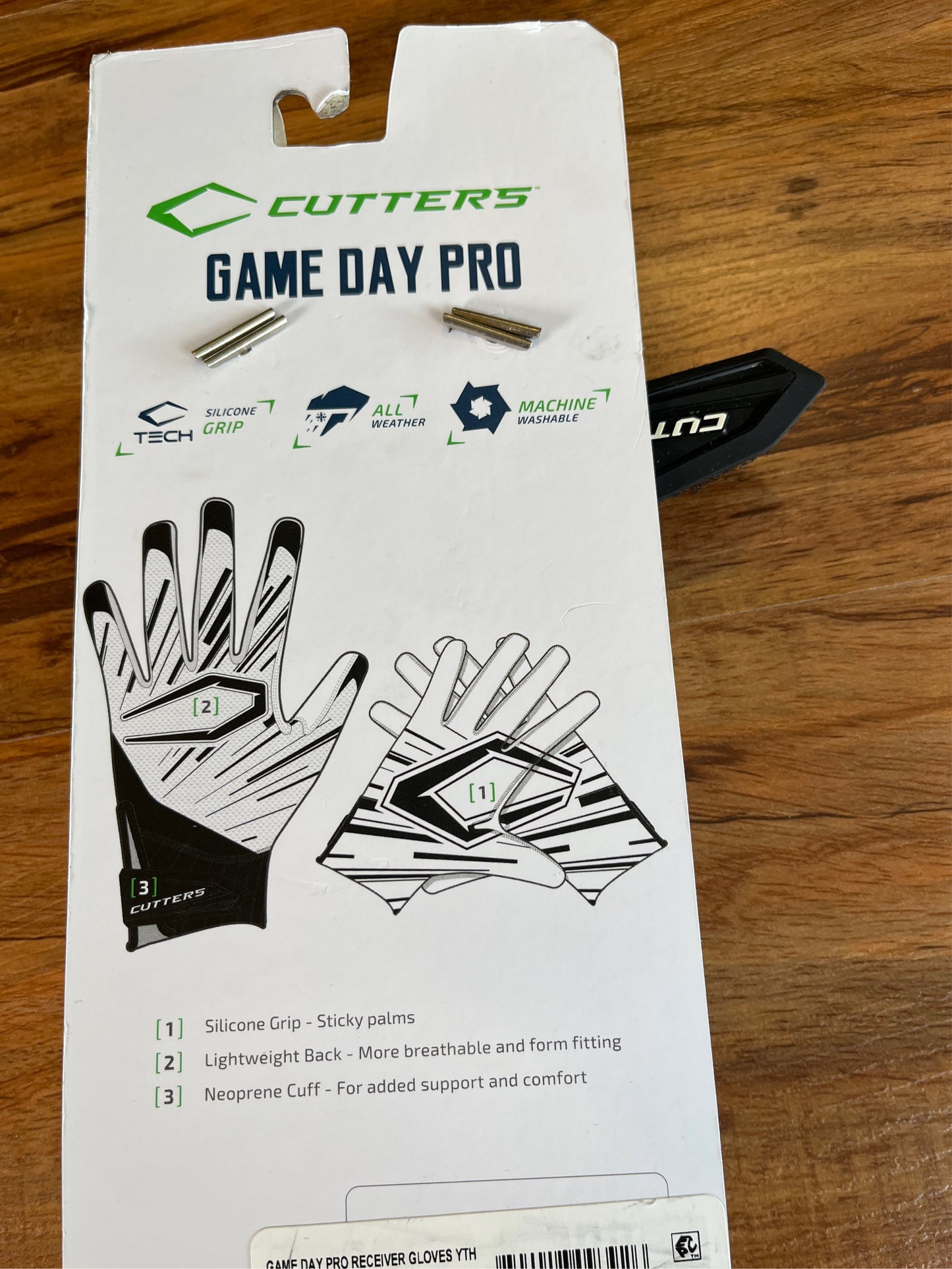 Cutters Game Day Pro Youth Receiver Football Gloves - White, Medium