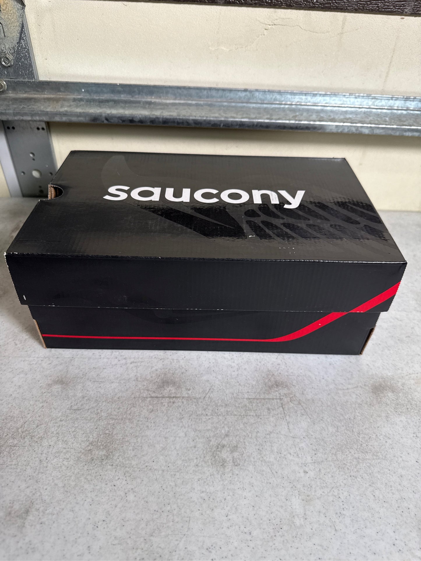 Saucony Men's Spitfire 5 Track Spikes - Black/White, Size 9.5