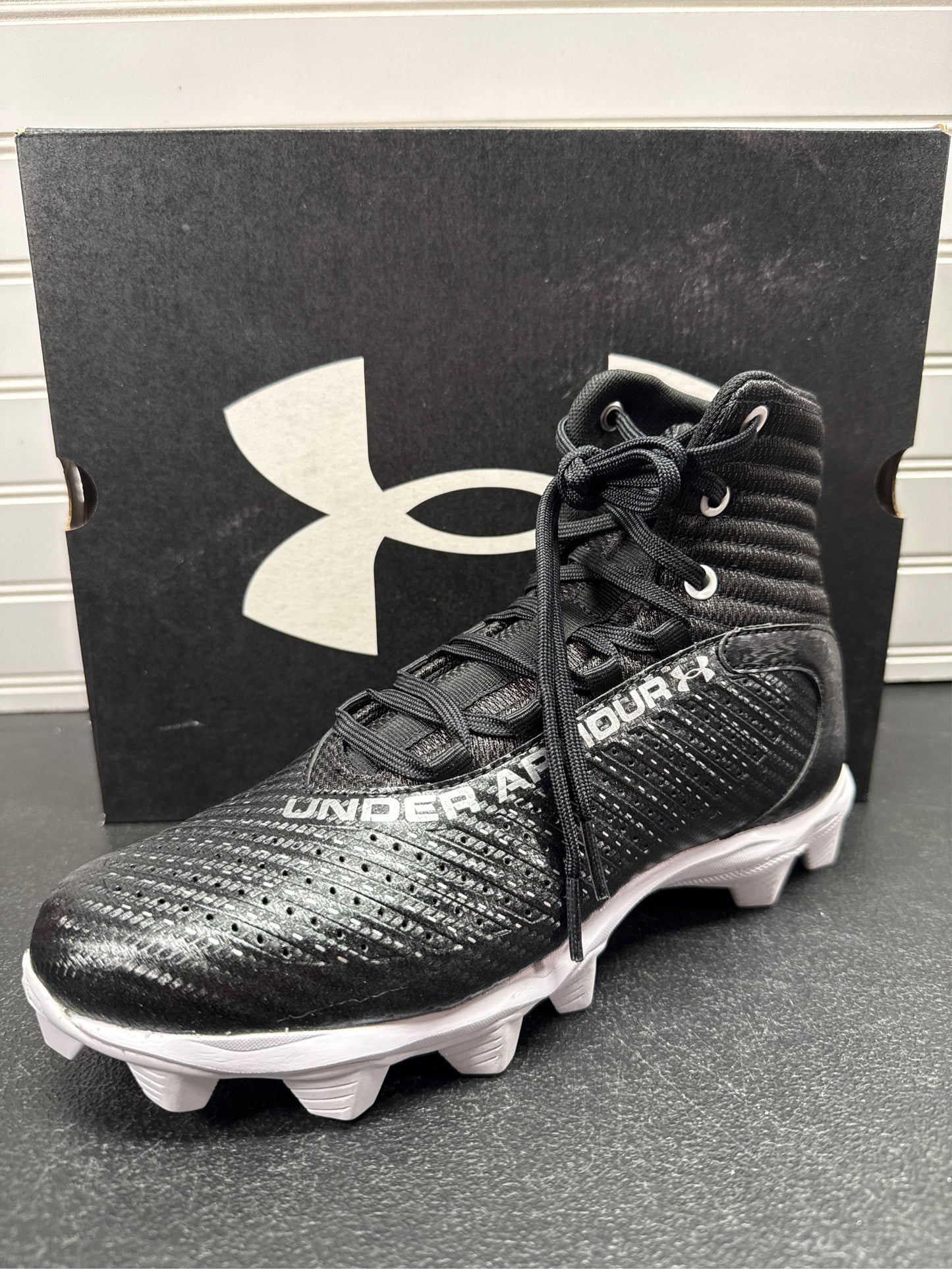 Under Armour Men's Highlight Franchise 2.0 RM Football Cleats