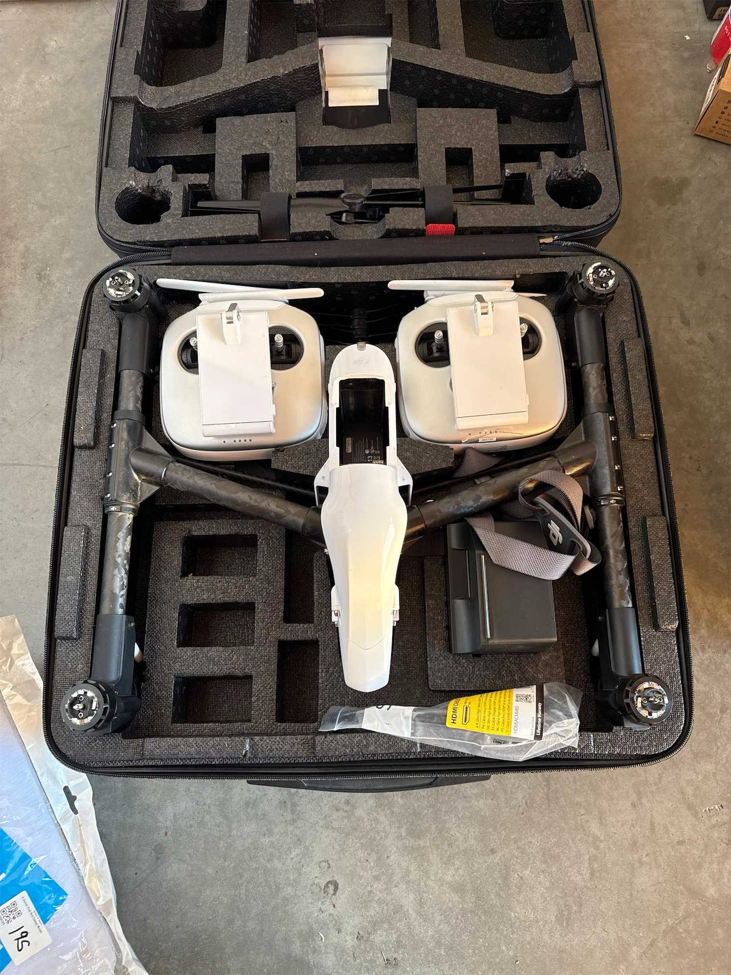 DJI Inspire 1 v2.0 Drone with 4K Camera Professional Bundle - Renewed