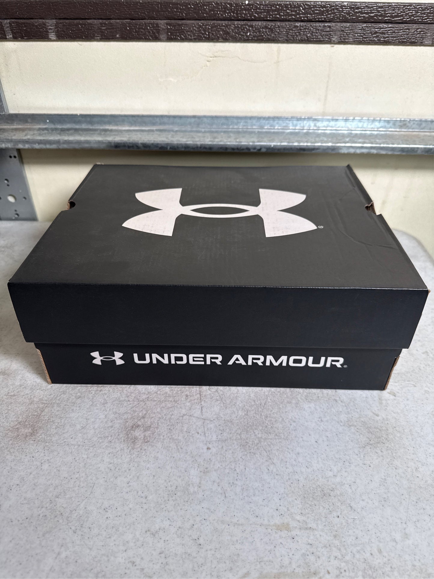 Under Armour Men's Harper 8 Mid RM Baseball Cleats - Black/Silver, Size 6.5