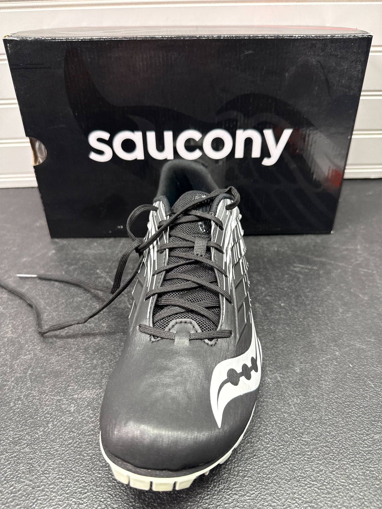 Saucony Unisex Spitfire 5 Track & Field Spikes - Black/White, Size 10