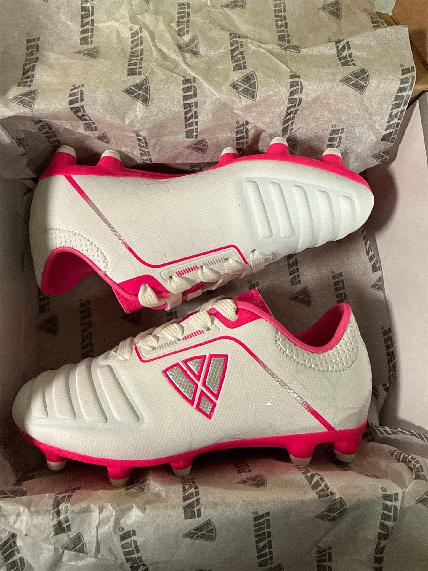 Vizari Girls' Avalon FG Football Cleats - White/Pink, Size 9