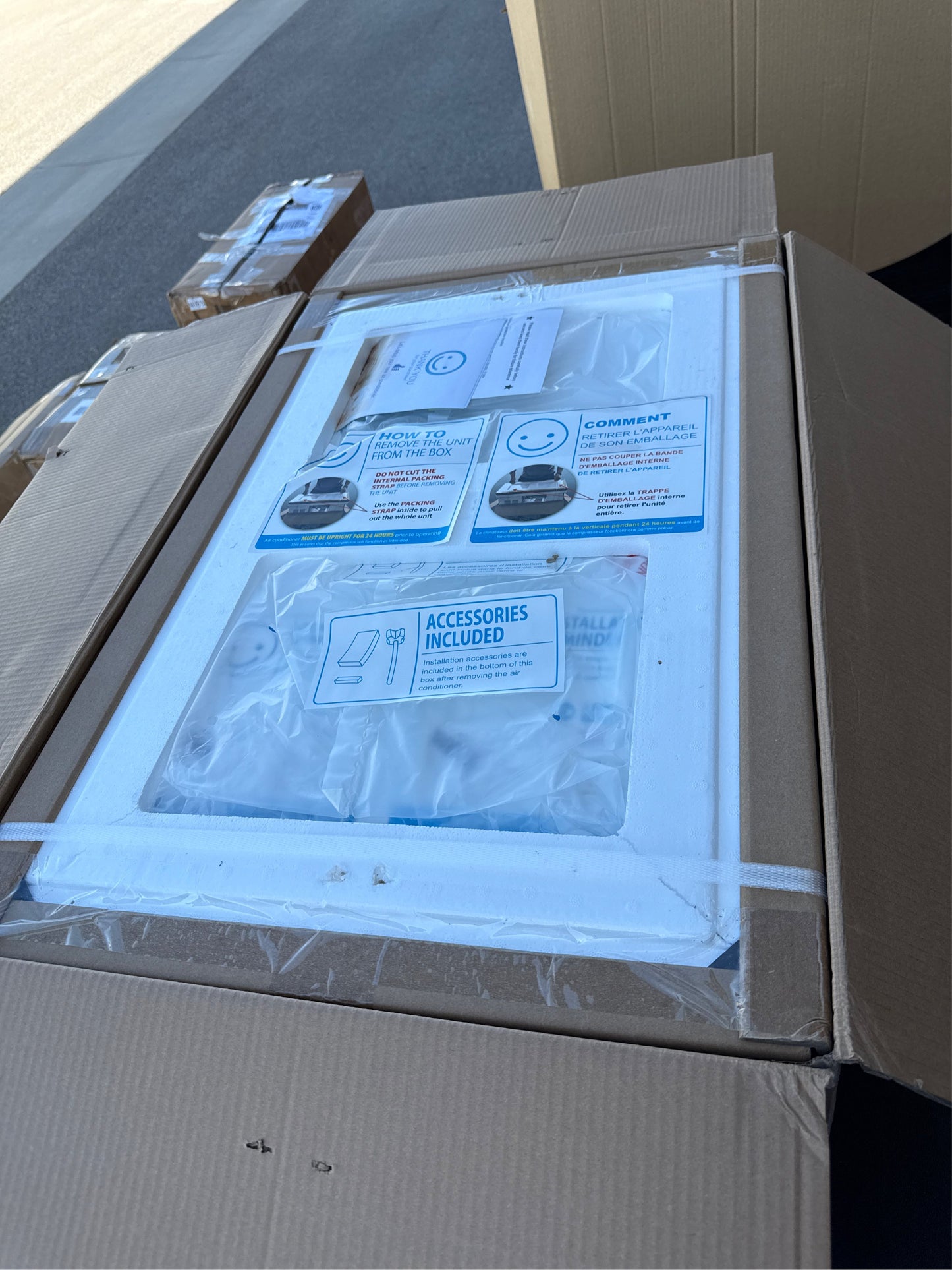 Costway 6000 BTU Window Air Conditioner with Remote and LED Control Panel - White
