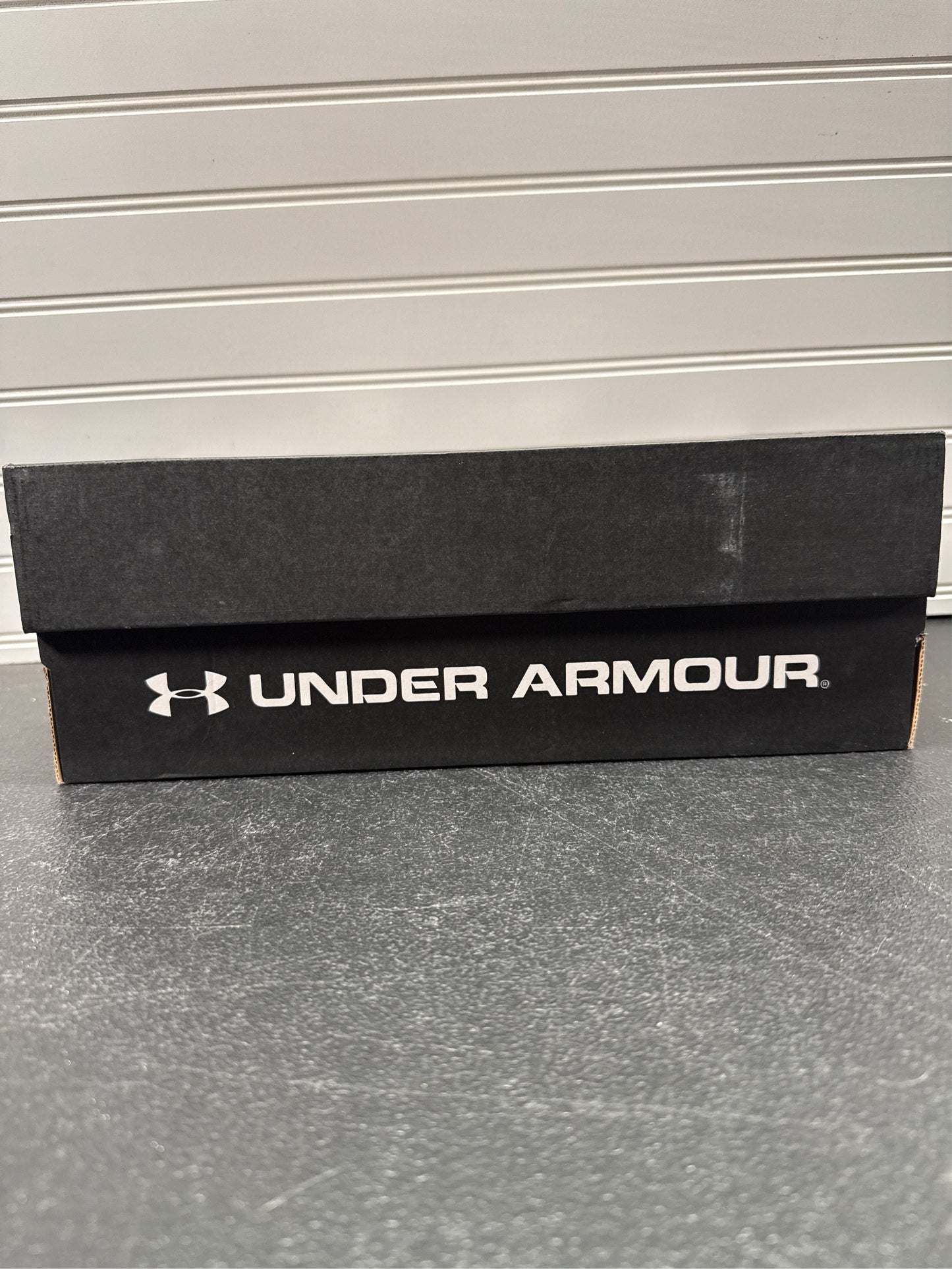 Under Armour Spotlight Franchise 3.0 RM Men's Football Cleats - White/Silver, Size 8.5