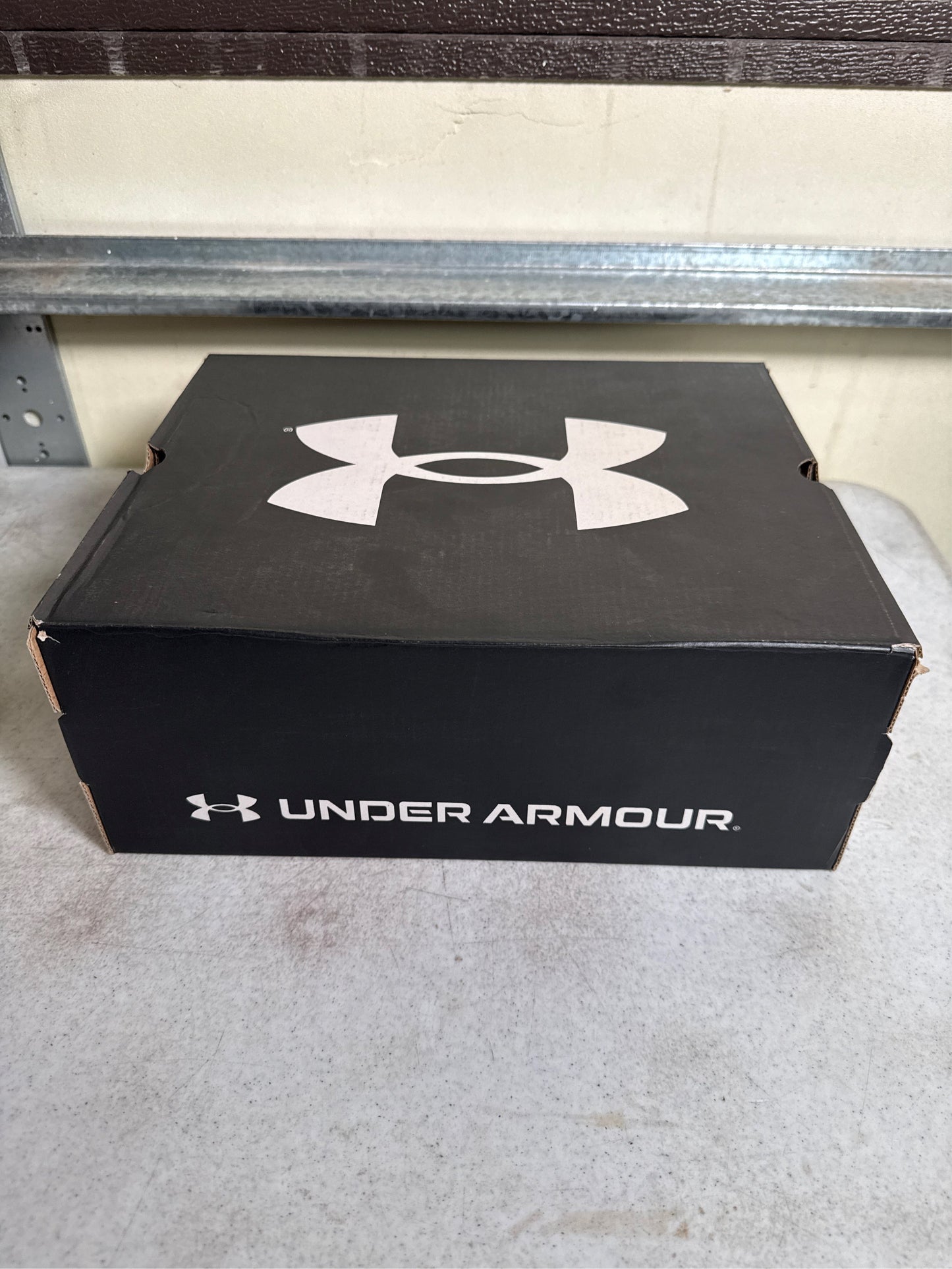 Under Armour Men's Harper 8 Mid RM Baseball Cleats - Black/Silver, Size 6.5