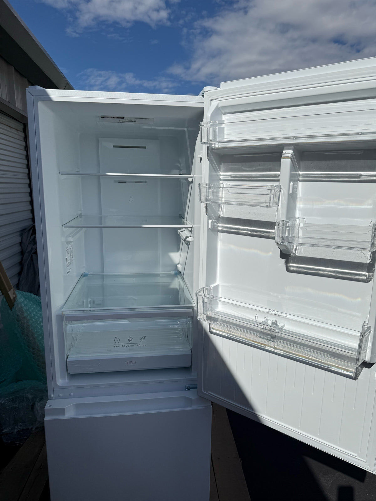 Insignia 11.5 Cu. Ft. Bottom Mount Refrigerator, Energy Star Certified - White