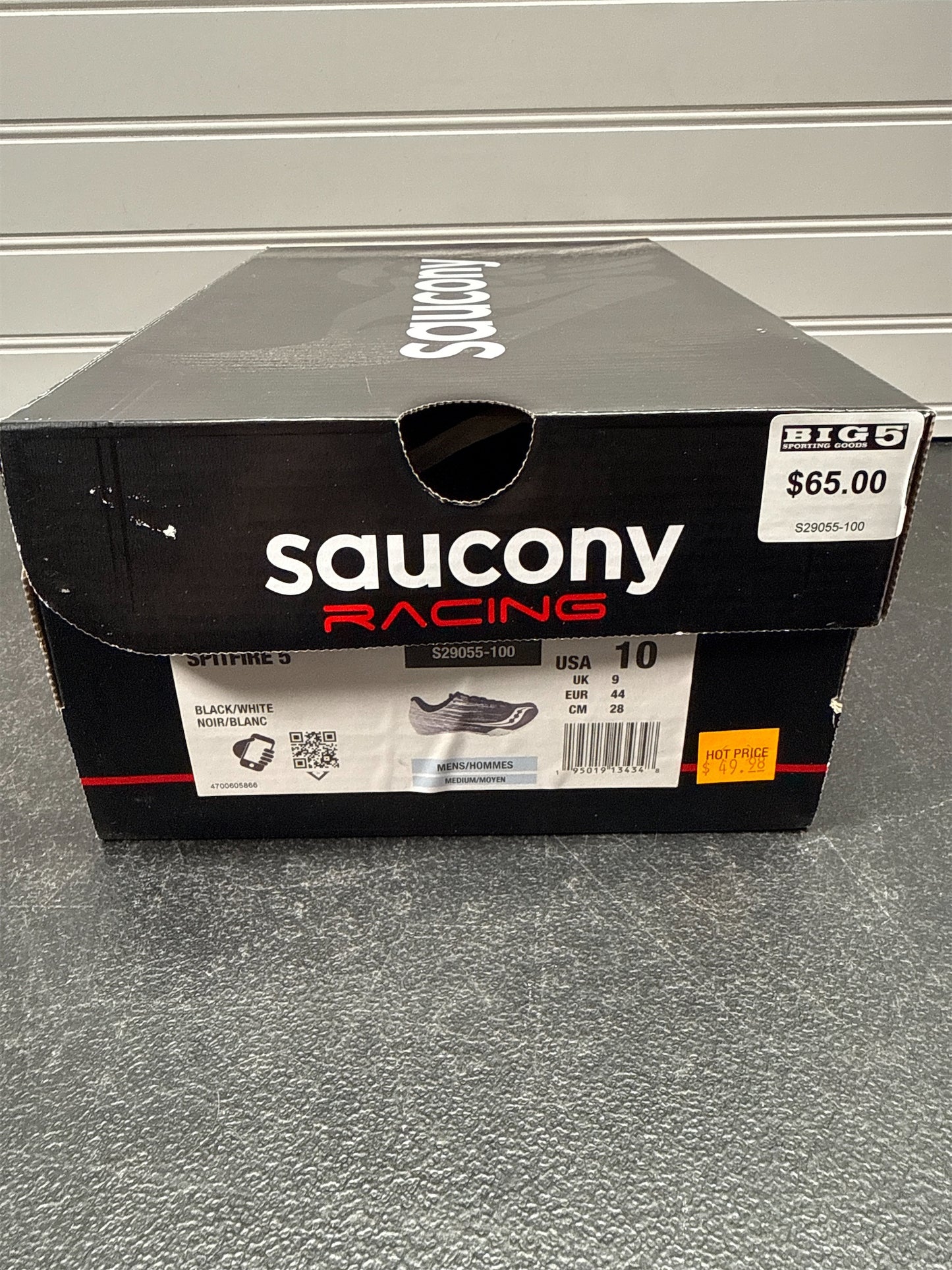 Saucony Unisex Spitfire 5 Track & Field Spikes - Black/White, Size 10