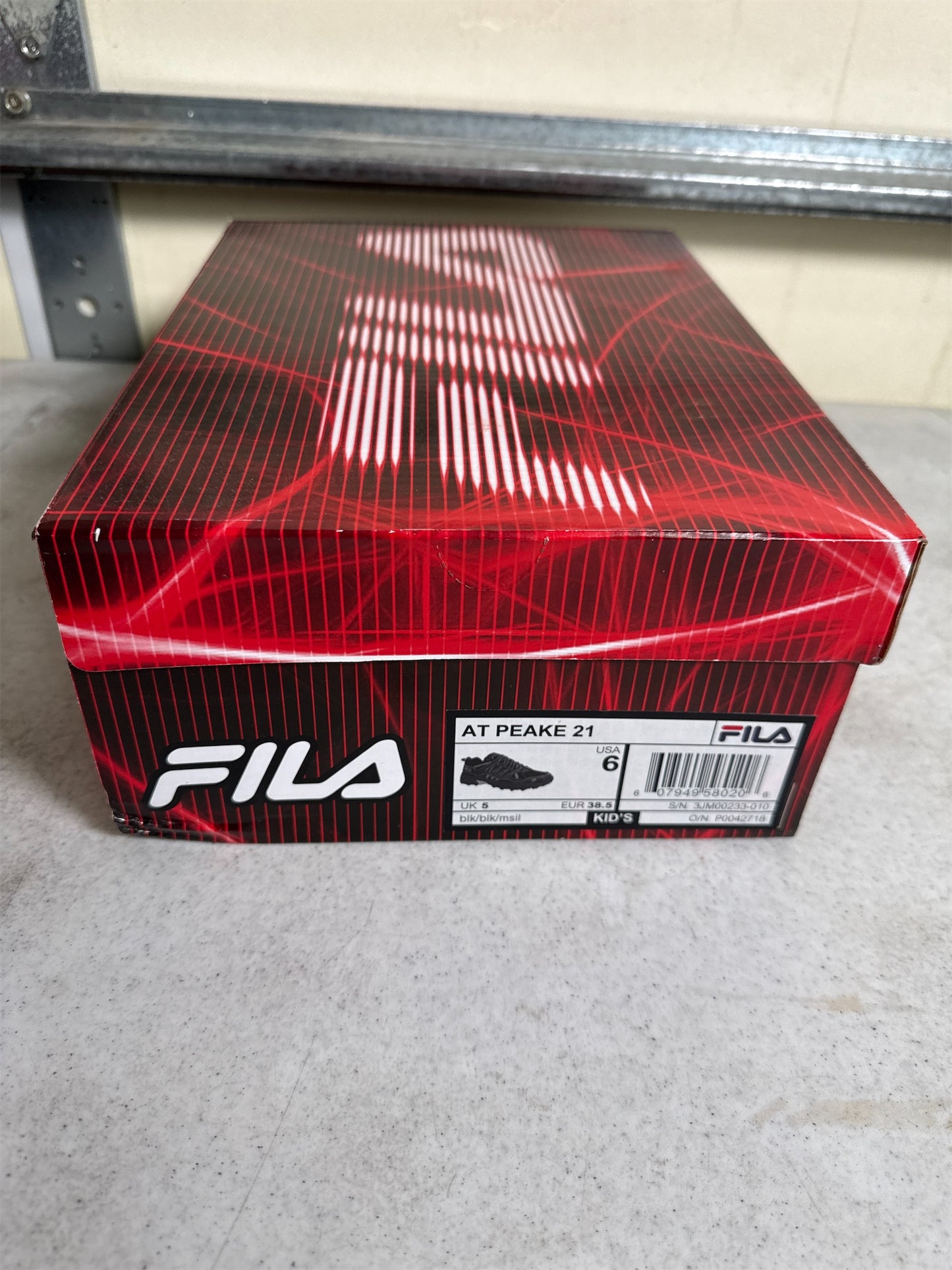 Fila Kids' AT Peake 21 Trail Running Shoes - Black, Size 6