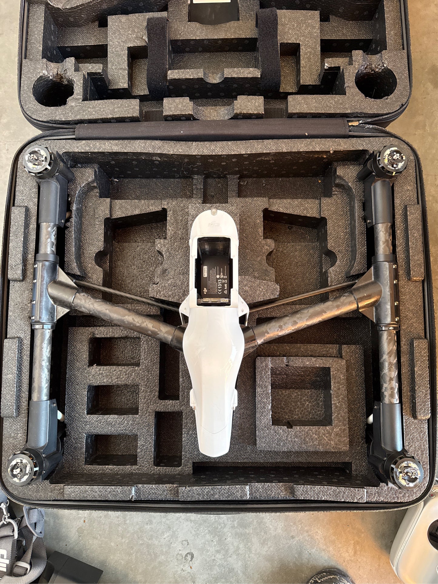 DJI Inspire 1 v2.0 Drone with 4K Camera Professional Bundle - Renewed