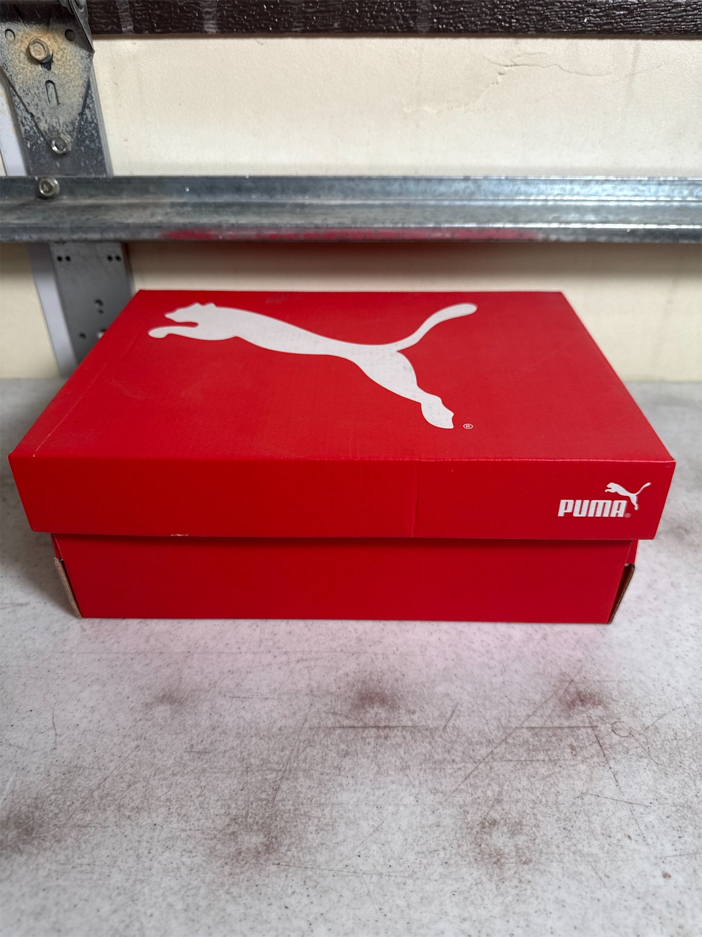 Puma Future Play IT Junior Soccer Shoes - Black/White, Youth Size 5.5
